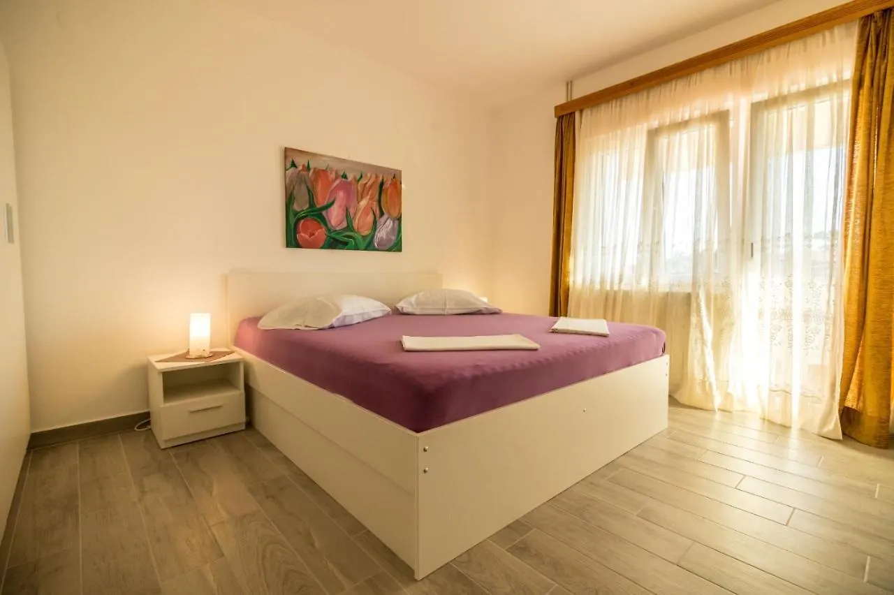 Apartment Josy Rab Town
