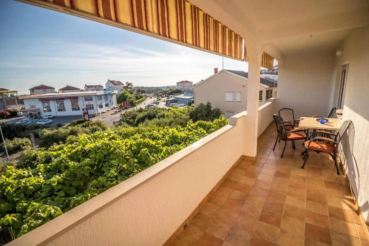 Apartment Josy Rab Town 0*,